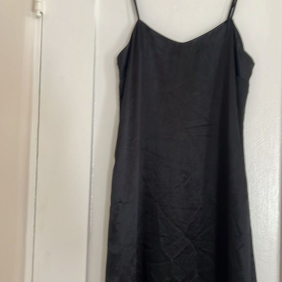 Jenni Kayne Black Midi Dress - Picture 3 of 9